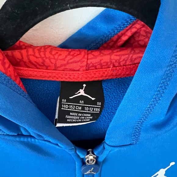 Jordan Zip Up Hoodie - Youth Size Medium - Picture 3 of 6